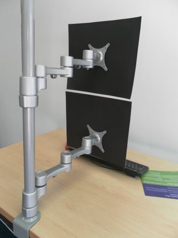 118 AGILIS DOUBLE VERTICLE REAR VIEW